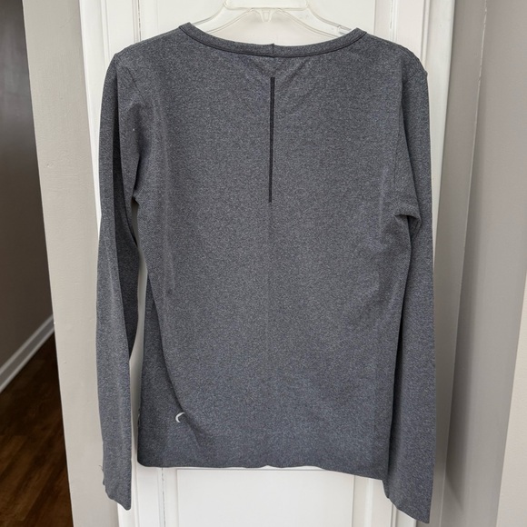 Zyia gray active long sleeve - Picture 4 of 7